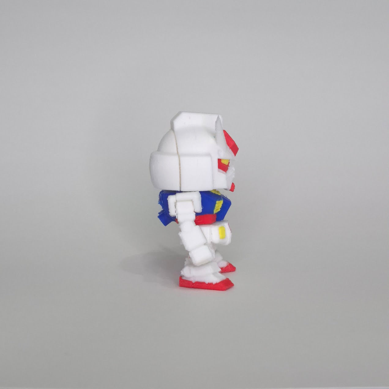 Mobile Suit Gundam Mini Flexi Figurine – 2” Articulated Retro Anime Desk Toy