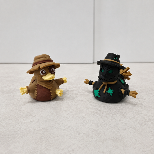 Scarecrow Ducks – Halloween Jeep Duck